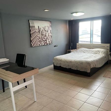Happy Apple Guesthouse パッタヤー エクステリア 写真