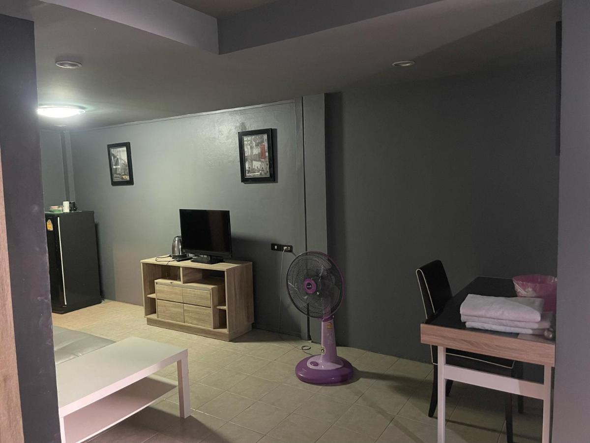 Happy Apple Guesthouse パッタヤー エクステリア 写真
